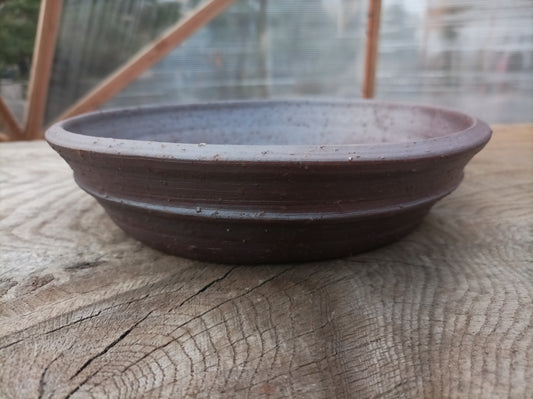 Large, shallow round pot by Mr. Mitunobu Ito #50